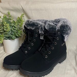 LUGZ NWOT Women's Convoy Fur Boot, Black Faux Fur Lined Women's Boots, 8.5
